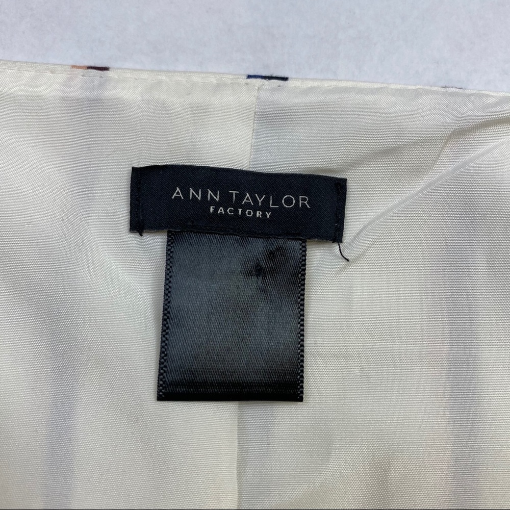 Ann Taylor Factory Striped Front Slit Pencil Skirt - Picture 4 of 8